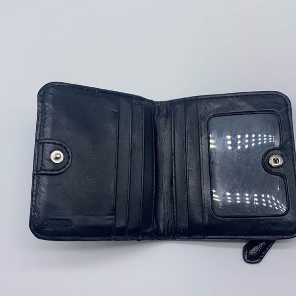 Coach - Bi- Fold Wallet Black and White With C Monogram - Picture 9 of 13